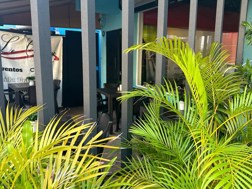 Restaurante y negocio de catering en venta en Santo Domingo foto 2